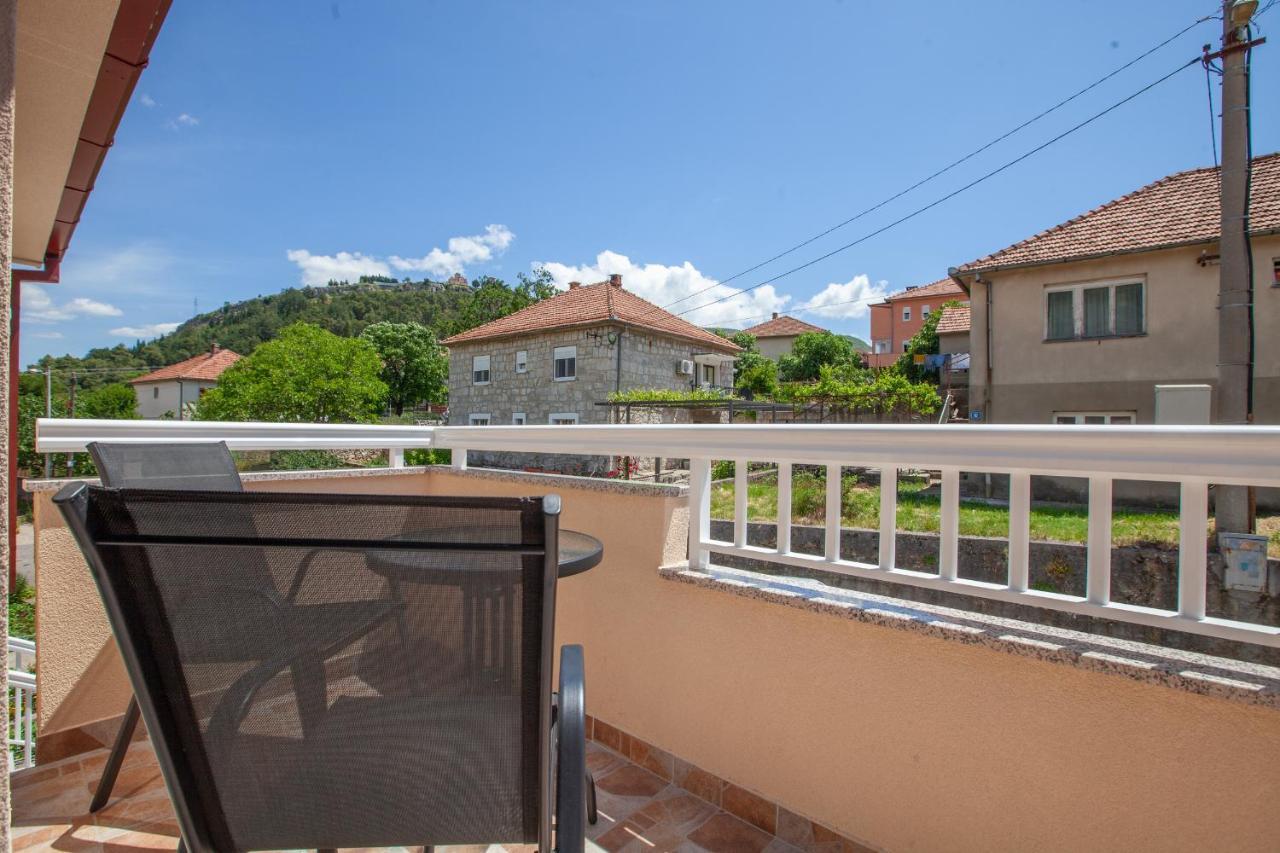 Apartmani Grubac Требинє Екстер'єр фото