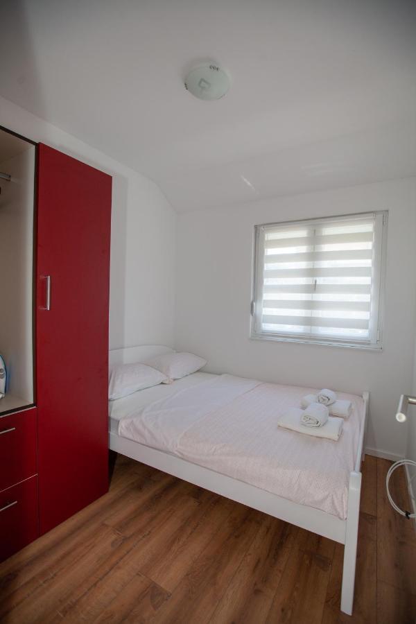 Apartmani Grubac Требинє Екстер'єр фото